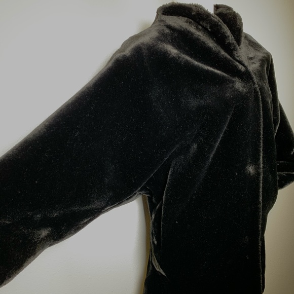 Vintage Monterey Fashion Fur Coat 🌹 - Picture 3 of 8